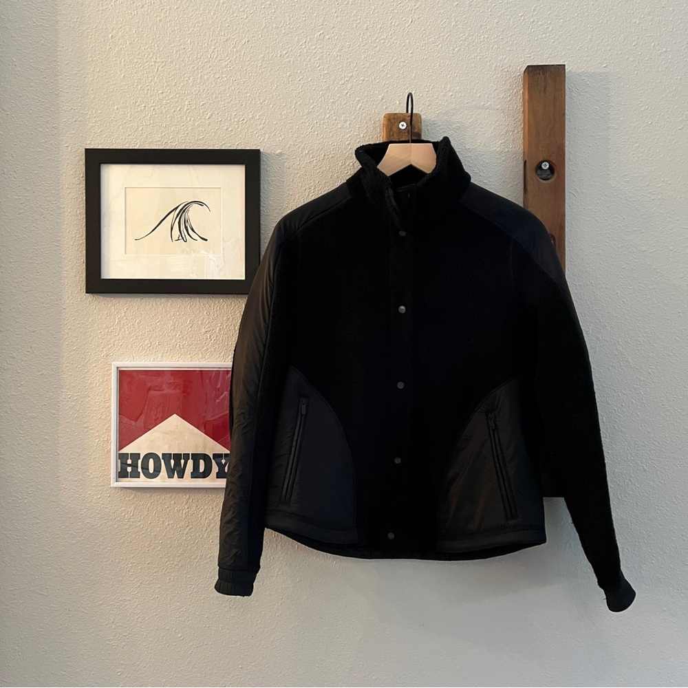 $178 Lululemon GO COZY Fleece Zip Up Jacket in Black Size 4